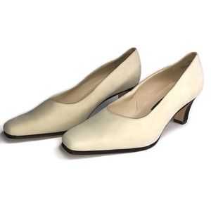 Bally Beige Cream Suede & Leather Pumps 6.5